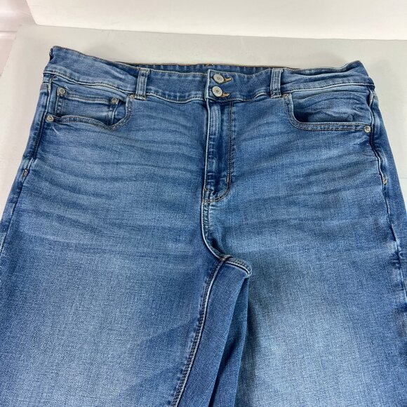 American Eagle Jean Women 37x30* High Rise Artist Flare Blue Faded Denim Tag 18R - Picture 2 of 16
